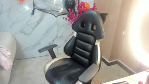 Snapshot of andrea_tasty_tf chatting on October 30, 1:23 pm andrea_tasty_tf online show from October 30, 1:23 pm