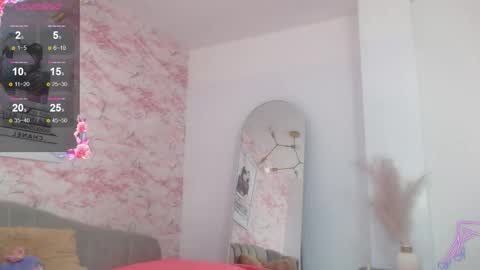 Andrea online show from November 25, 1:00 pm