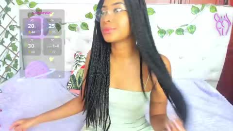 Naomi Andrea Daviss online show from September 25, 11:36 am