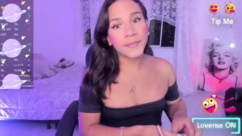 Snapshot of andreaafox_ chatting on February 24, 11:19 am Andrea Fox online show from February 24, 11:19 am