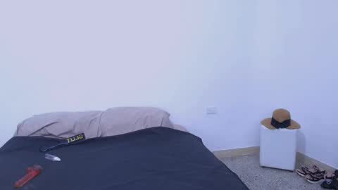 Snapshot of andreabigboobs23 chatting on October 24, 7:43 pm Andrea online show from October 24, 7:43 pm