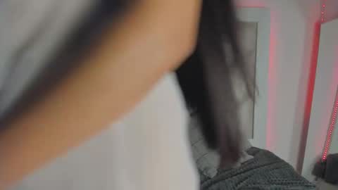andreacam_js online show from September 12, 4:12 am