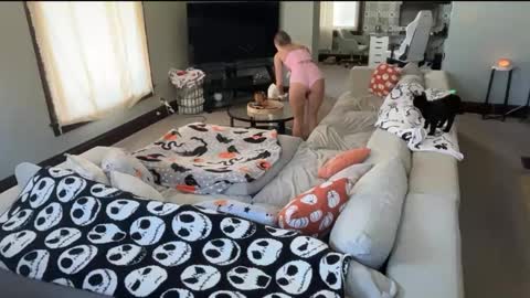 Snapshot of andreaelizabethxo chatting on October 16, 2:29 pm Andrea Elizabeth online show from October 16, 2:29 pm