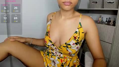 Snapshot of andrearboleda chatting on November 17, 12:55 pm Andrea online show from November 17, 12:55 pm