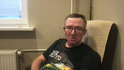 Snapshot of andreass60 chatting on November 24, 6:24 am andreass60 online show from November 24, 6:24 am