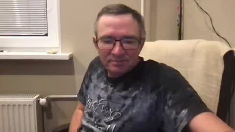 Snapshot of andreass60 chatting on December 15, 6:17 am andreass60 online show from December 15, 6:17 am