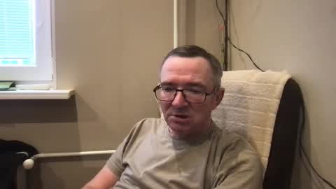 Snapshot of andreass60 chatting on January 7, 7:33 am andreass60 online show from January 7, 7:33 am