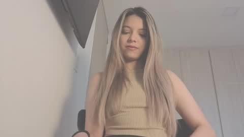 andreau 19 online show from January 13, 1:27 pm