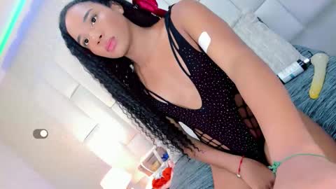 andreayano online show from November 14, 5:28 am