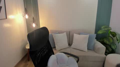 Andre Castaneda online show from March 27, 7:24 pm