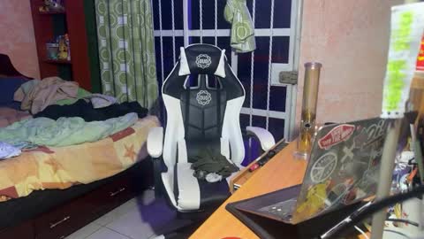 Andre Labuda online show from October 19, 7:53 am