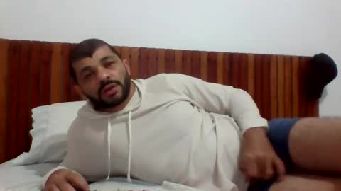 andreloko123 online show from October 9, 2:09 am