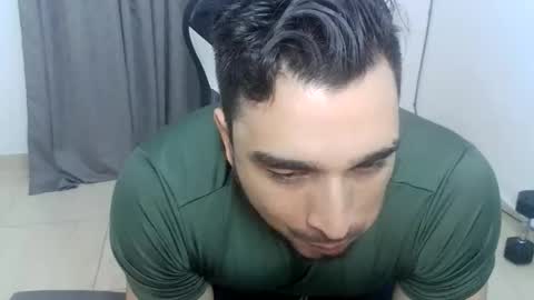 andres180950734 online show from November 21, 11:25 pm