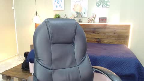 IM ANDRES online show from November 30, 1:37 pm