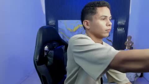 IM ANDRES online show from April 8, 2:44 am