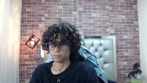 andres_ocasio online show from February 28, 12:42 pm