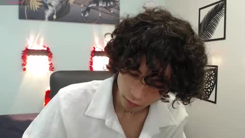 andres_ocasio online show from March 3, 4:03 pm