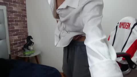 andres_ocasio online show from March 7, 5:38 pm