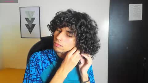 andres_ocasio online show from October 4, 3:15 am