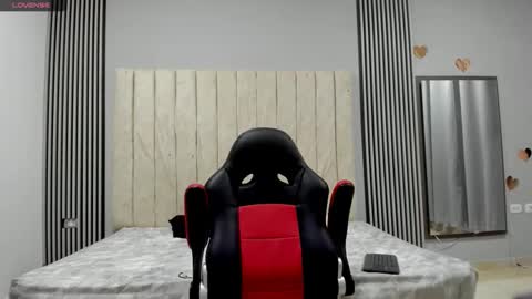 Snapshot of andres_stud chatting on February 12, 5:13 am andres_stud online show from February 12, 5:13 am