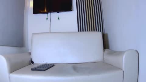 Snapshot of andres_stud chatting on February 15, 7:51 am andres_stud online show from February 15, 7:51 am