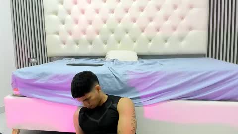 Snapshot of andres_stud chatting on March 11, 5:02 am andres_stud online show from March 11, 5:02 am