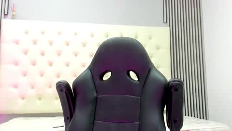 Snapshot of andres_stud chatting on March 16, 6:06 am andres_stud online show from March 16, 6:06 am