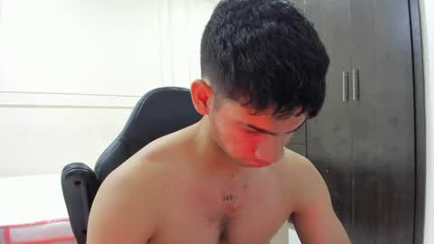 Snapshot of andres_stud chatting on April 15, 5:58 am andres_stud online show from April 15, 5:58 am