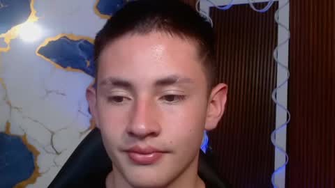 Snapshot of andres_tay chatting on May 7, 2:28 am andres_tay online show from May 7, 2:28 am