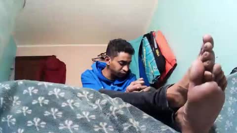 Snapshot of andrescaraballo18 chatting on October 18, 5:43 am andrescaraballo18 online show from October 18, 5:43 am