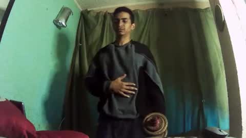 Snapshot of andrescaraballo18 chatting on November 10, 3:16 am andrescaraballo18 online show from November 10, 3:16 am