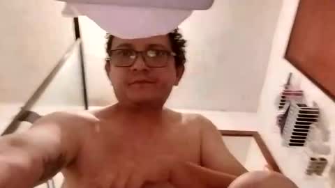 Snapshot of andresfloga chatting on July 5, 10:28 pm andresfloga online show from July 5, 10:28 pm