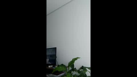 Snapshot of andresonmn chatting on March 5, 3:30 pm andresonmn online show from March 5, 3:30 pm