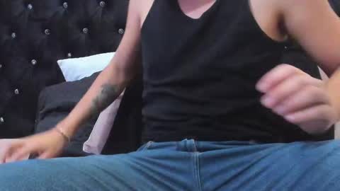 andressterling  online show from October 3, 11:24 pm