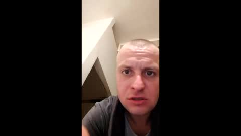 andrew3356577 online show from January 11, 9:42 pm