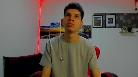 andrew_2811 online show from October 21, 7:31 am