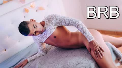 Snapshot of andrew__x777 chatting on February 11, 6:22 pm Andrew Jones Independient model online show from February 11, 6:22 pm