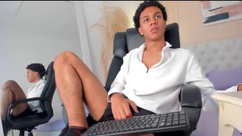 andrew_burnss online show from November 12, 2:50 pm