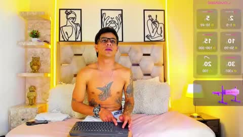 andrew_haalls online show from October 28, 5:04 pm