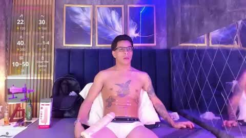 andrew_haalls online show from May 17, 8:05 pm
