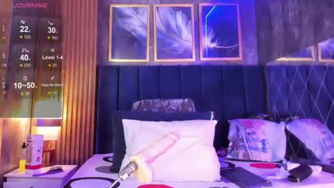 Snapshot of andrew_haalls chatting on June 13, 2:37 pm andrew_haalls online show from June 13, 2:37 pm