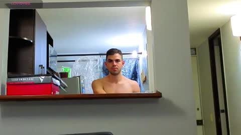 Snapshot of andrew_hot_999 chatting on November 5, 3:39 am Andrew online show from November 5, 3:39 am