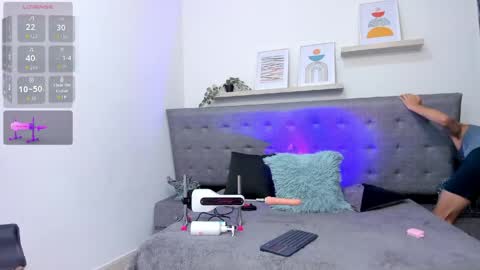 andrew restrepo online show from April 14, 10:27 pm