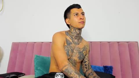 andrew_sanders69 online show from January 14, 8:25 pm