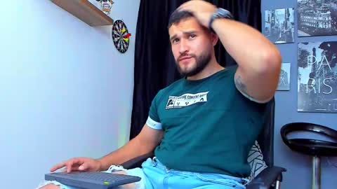 Andrew Diaz online show from October 20, 6:14 am