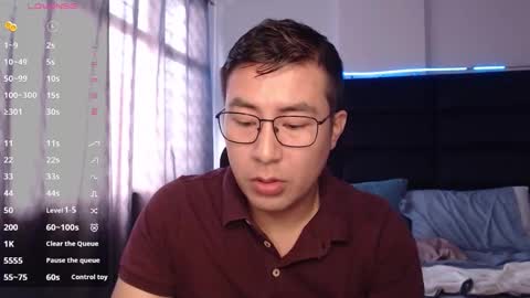 andrewmhilton_ online show from October 24, 4:03 pm