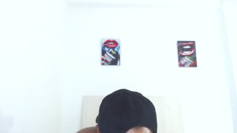 Snapshot of andrewoconnor__ chatting on June 28, 12:00 pm Andrew Oconnor online show from June 28, 12:00 pm
