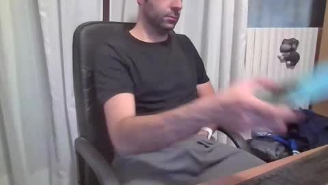 Snapshot of andrewpc192 chatting on November 5, 10:43 pm andrewpc192 online show from November 5, 10:43 pm