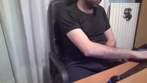 andrewpc192 online show from March 4, 11:11 pm