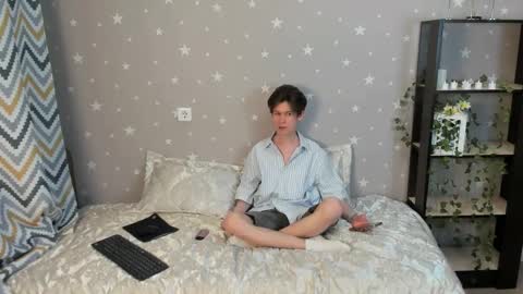 Snapshot of andrewwcarter2 chatting on December 17, 7:20 pm Andrew online show from December 17, 7:20 pm